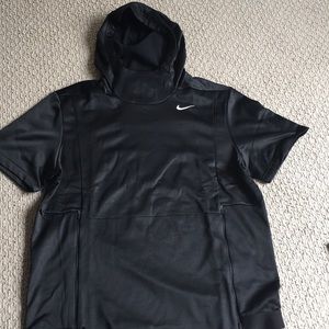 Nike Therma short sleeved hoodie — NWT